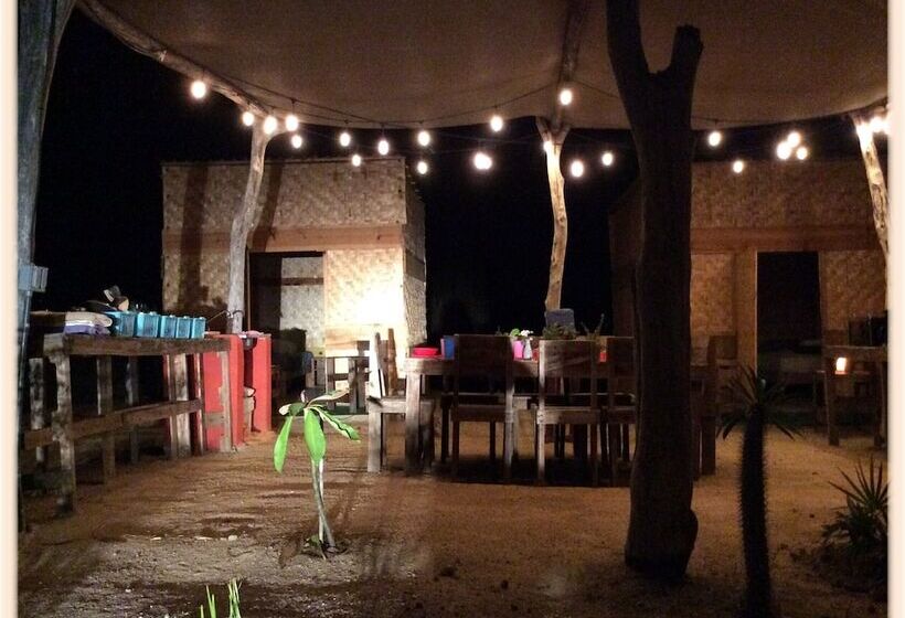 ペンション Room In Guest Room   Camp   Santos Cabana Constanza