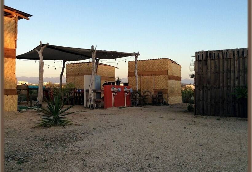 پانسیون Room In Guest Room   Camp   Santos Cabana Fabricio