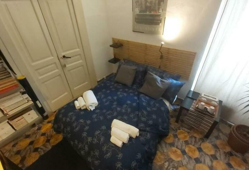 פנסיון Room In Villa   Dimora Aganoor Business Suite