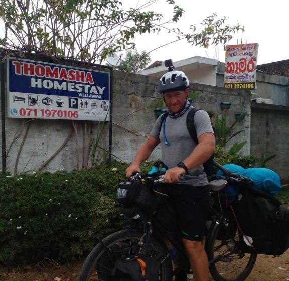 פנסיון Thomasha Homestay & Tuk Tuk Service