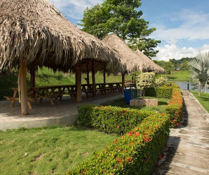 בית מלון כפרי Resort Marianza