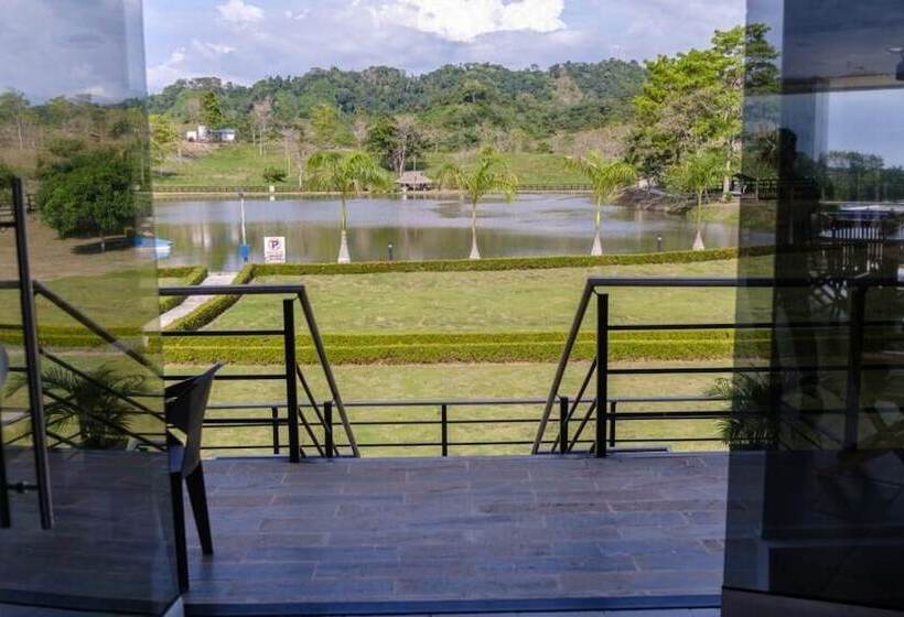 בית מלון כפרי Resort Marianza