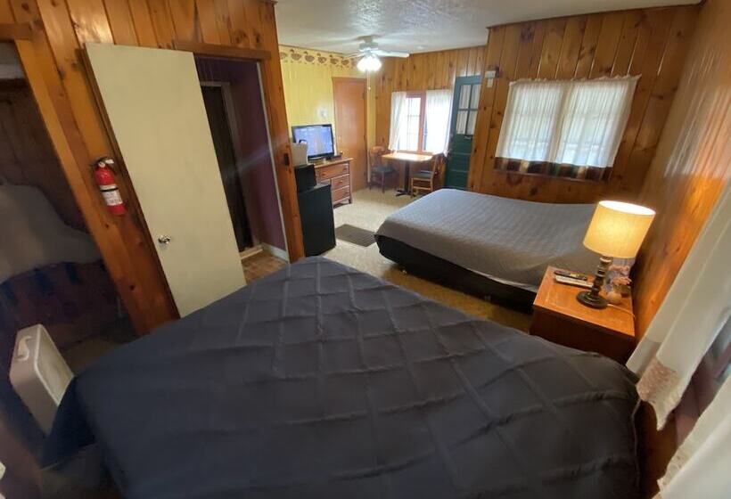 Riverside Point Resort