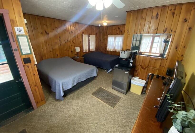 Riverside Point Resort