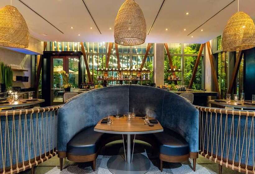 The Ray Hotel Delray Beach, Curio Collection By Hilton