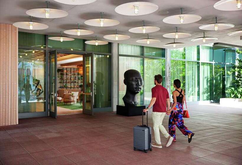 The Ray Hotel Delray Beach, Curio Collection By Hilton