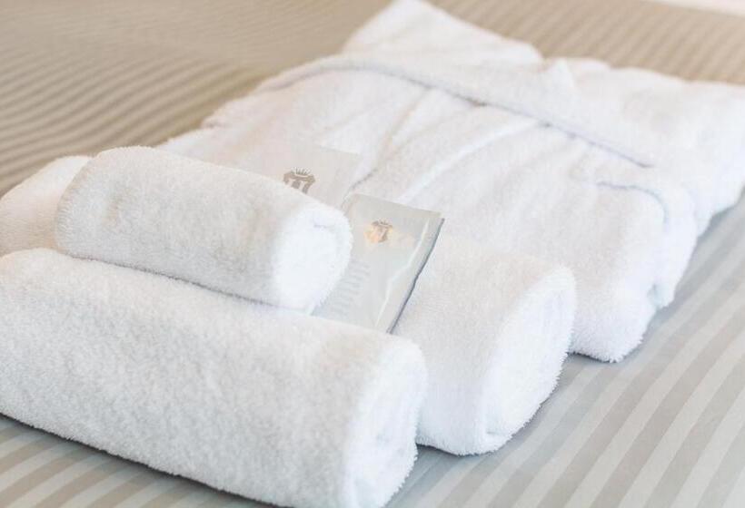 4 Star Bologna Train Station   Self Check In