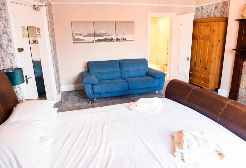 مبيت وإفطار Hillcrest Whitby