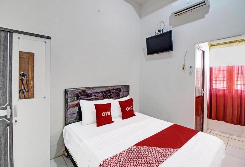 فندق Capital O 91690 Moza Guest House