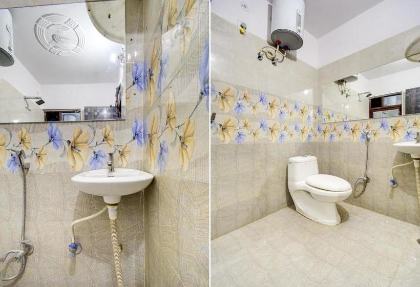 בית מלון כפרי Collection O Welcome Regency