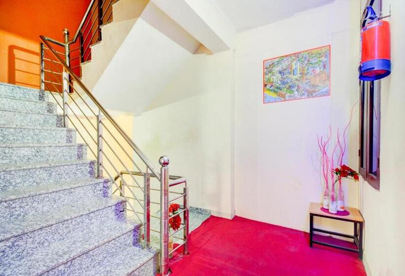 בית מלון כפרי Collection O Welcome Regency