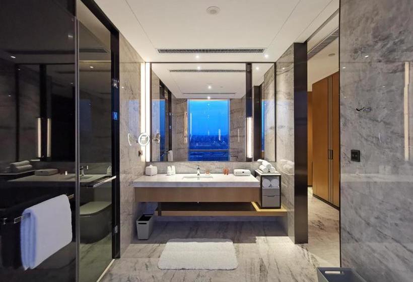 Отель Sunshine Plaza Taiyuan Downtown