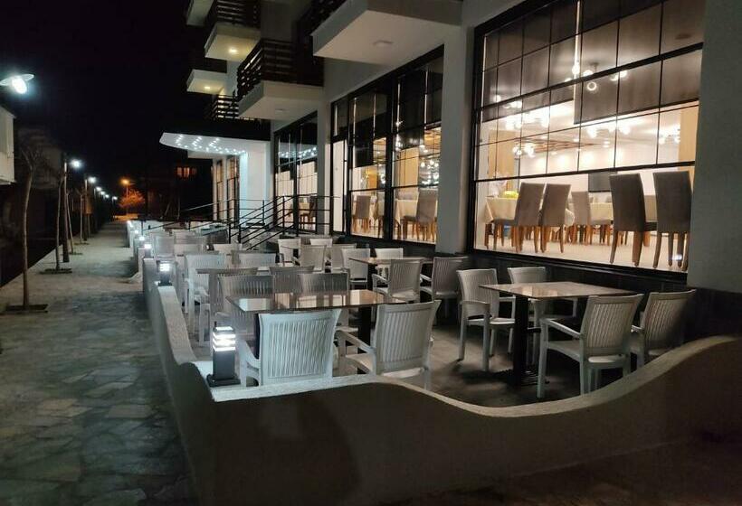 Grand Hotel Pogradec