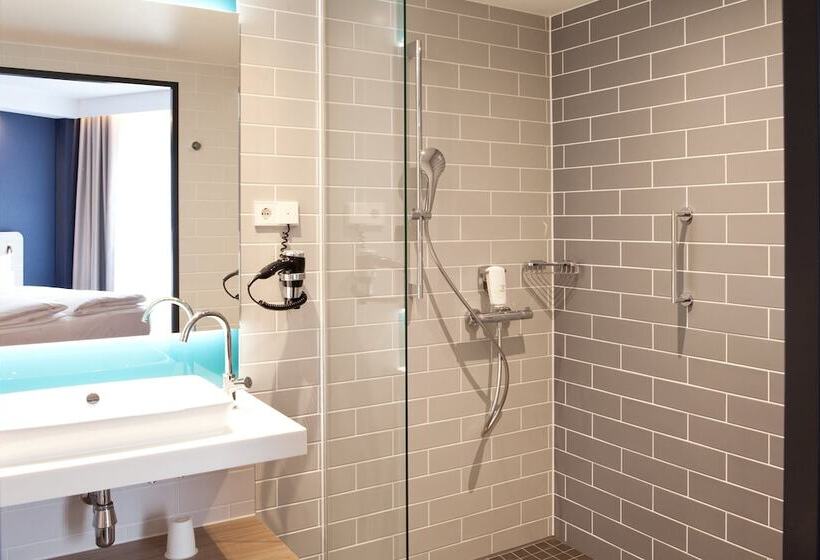 ホテル Holiday Inn Express   Offenburg, An Ihg