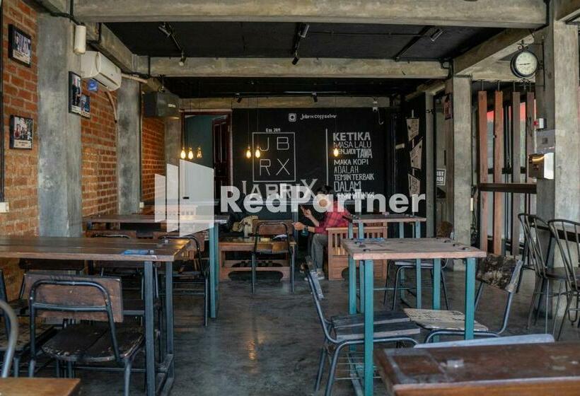 Jabrix Hotel Mitra Reddoorz