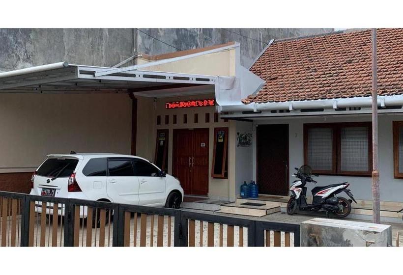 酒店 Koolkost Syariah Near Terminal Bus Pekalongan