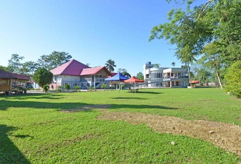 Отель Manohari - The Tea Retreat Resort