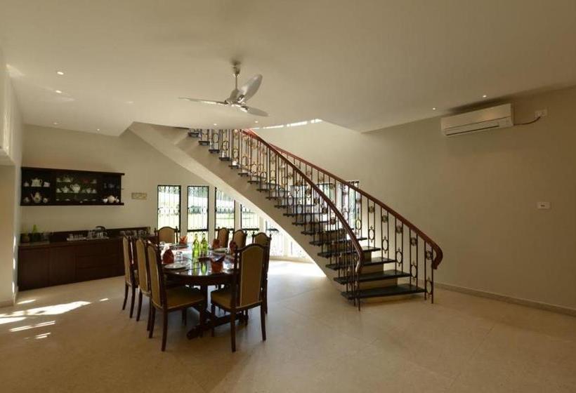 Отель Manohari - The Tea Retreat Resort