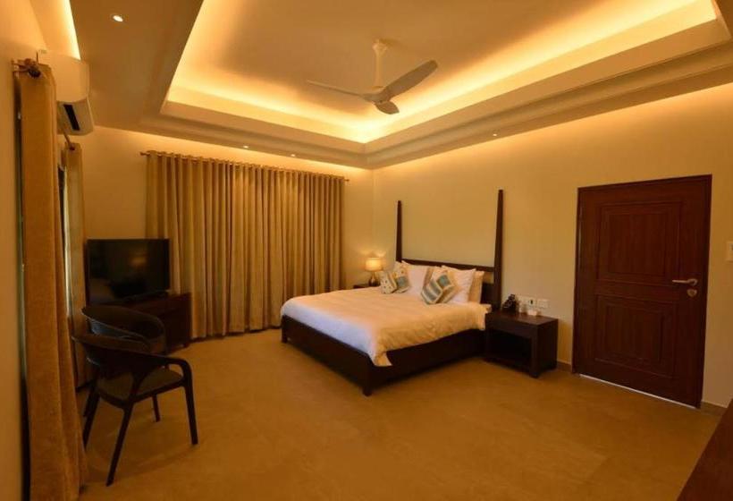 Отель Manohari - The Tea Retreat Resort