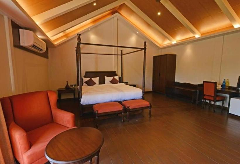 Отель Manohari - The Tea Retreat Resort