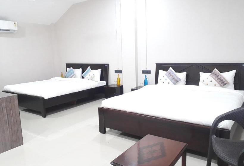 Отель Manohari - The Tea Retreat Resort