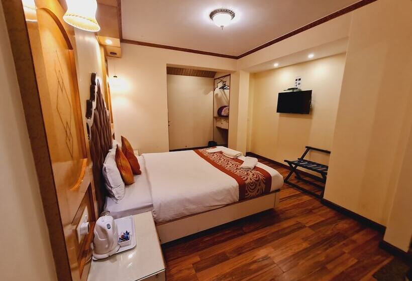 호텔 Omega Residency