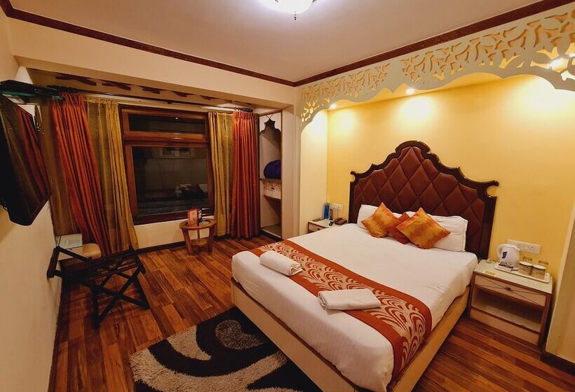 호텔 Omega Residency