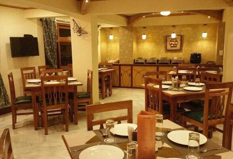 호텔 Omega Residency