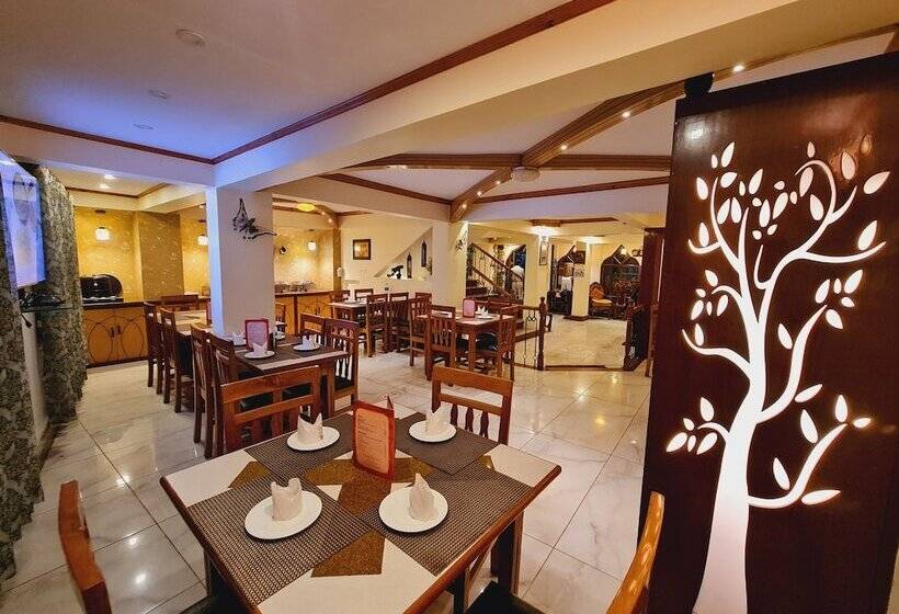 호텔 Omega Residency