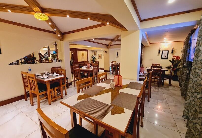 호텔 Omega Residency