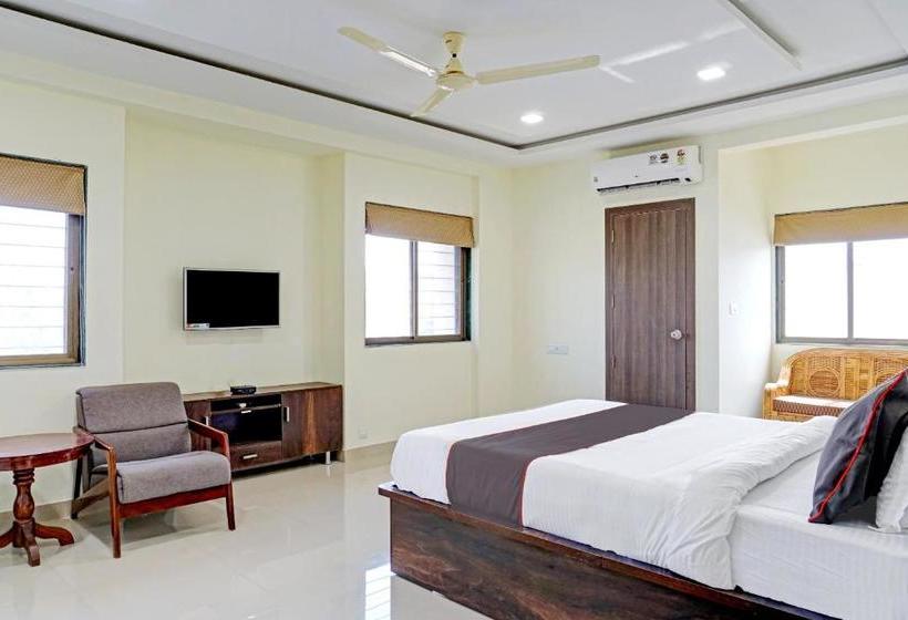 בית מלון כפרי Oyo 80389 Collection O Orchardz Inn