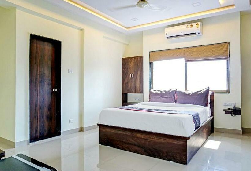 בית מלון כפרי Oyo 80389 Collection O Orchardz Inn