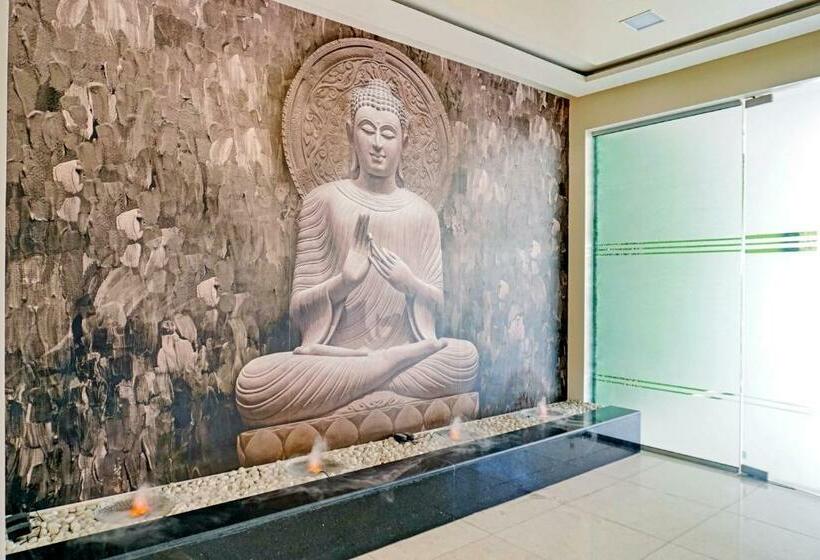 בית מלון כפרי Oyo 80389 Collection O Orchardz Inn