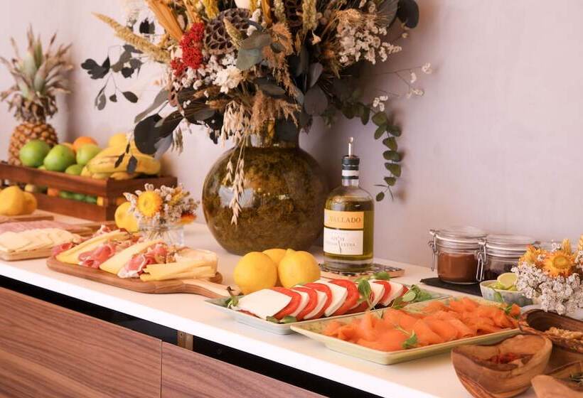 هتل Vincci Alfama 4*