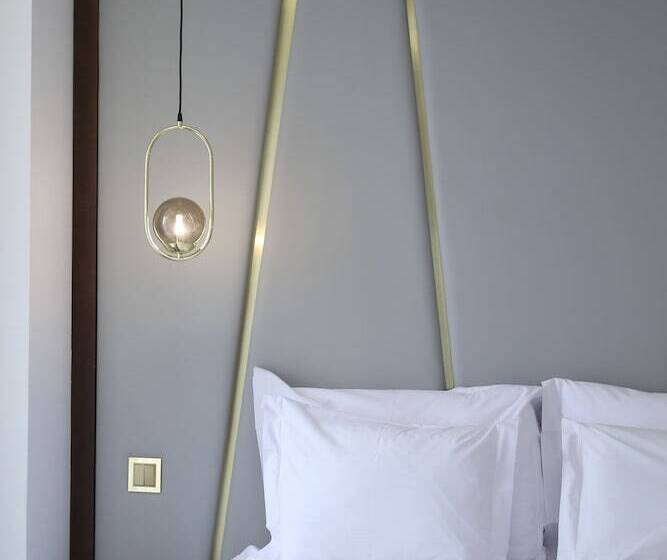 هتل Vincci Alfama 4*