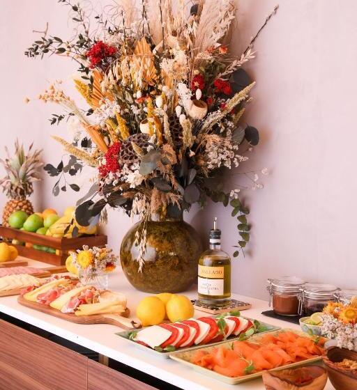 هتل Vincci Alfama 4*