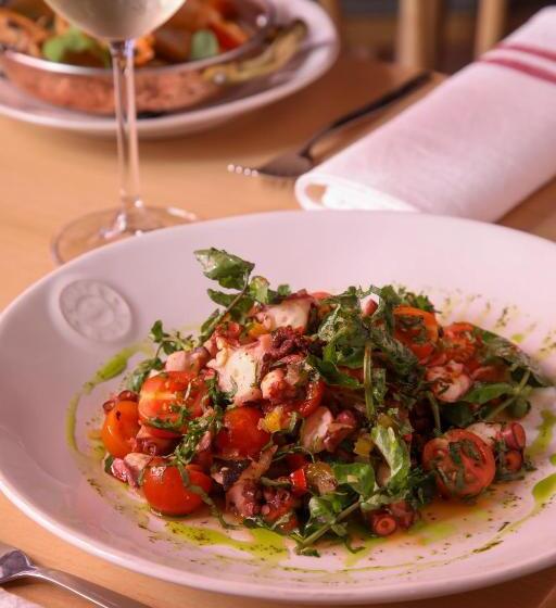 هتل Vincci Alfama 4*