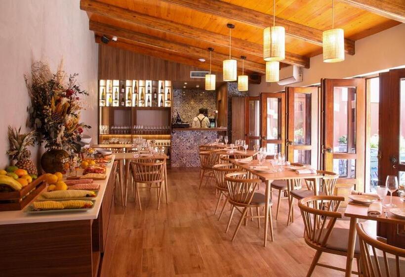 هتل Vincci Alfama 4*