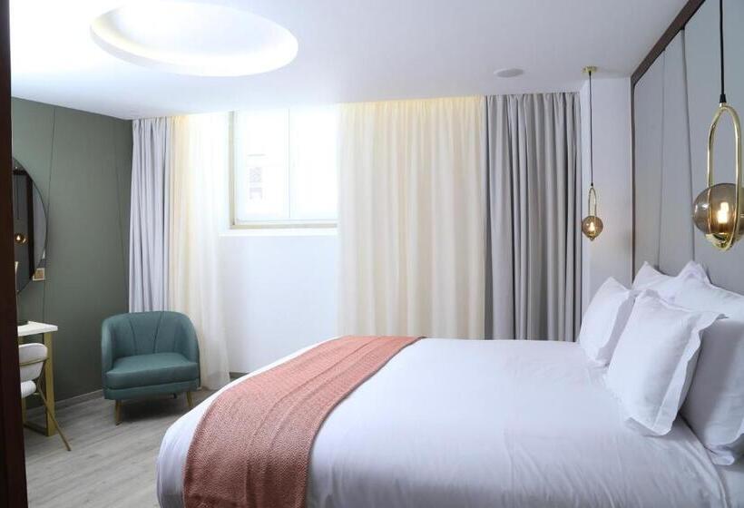 هتل Vincci Alfama 4*