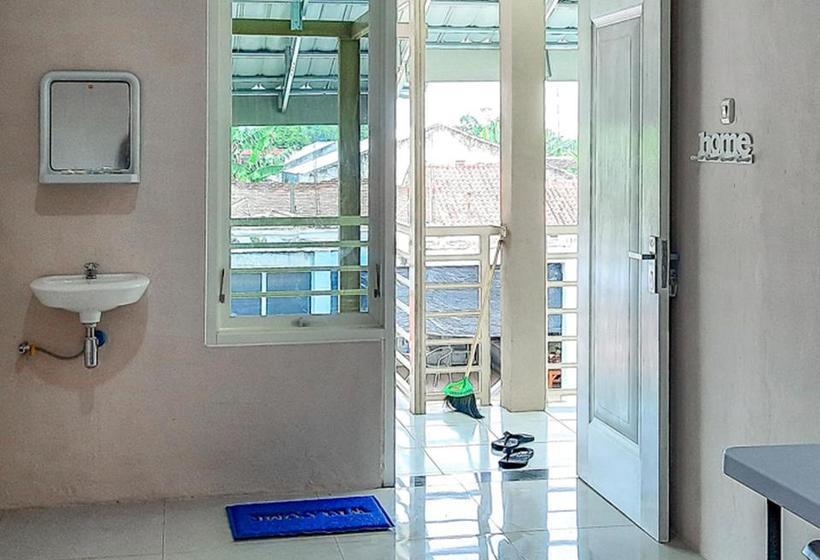 فندق Sky In Homestay Syariah Near Rsud Sogaten