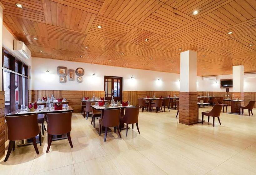 酒店 Sobralia Casino Resort & Spa