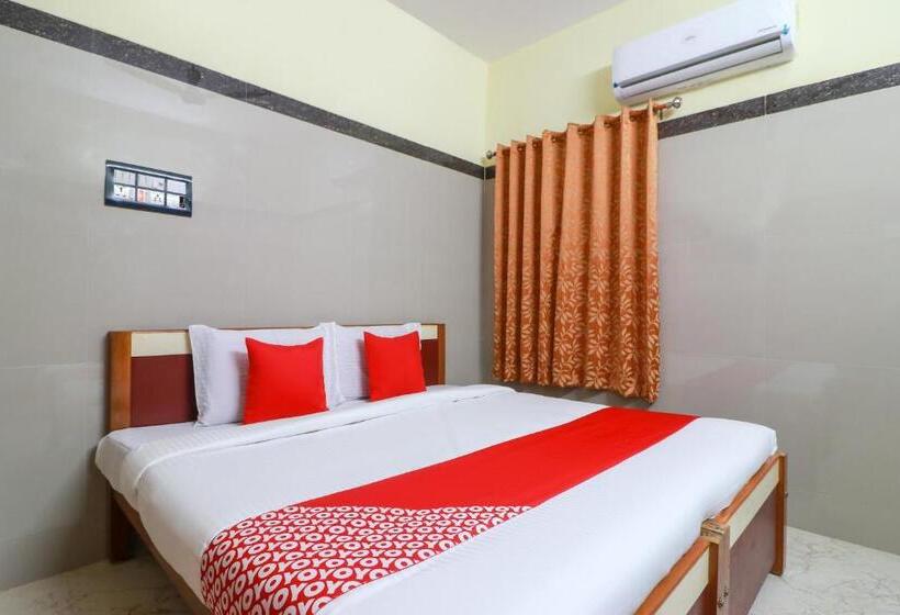 בית מלון כפרי Spot On Raja Lodge