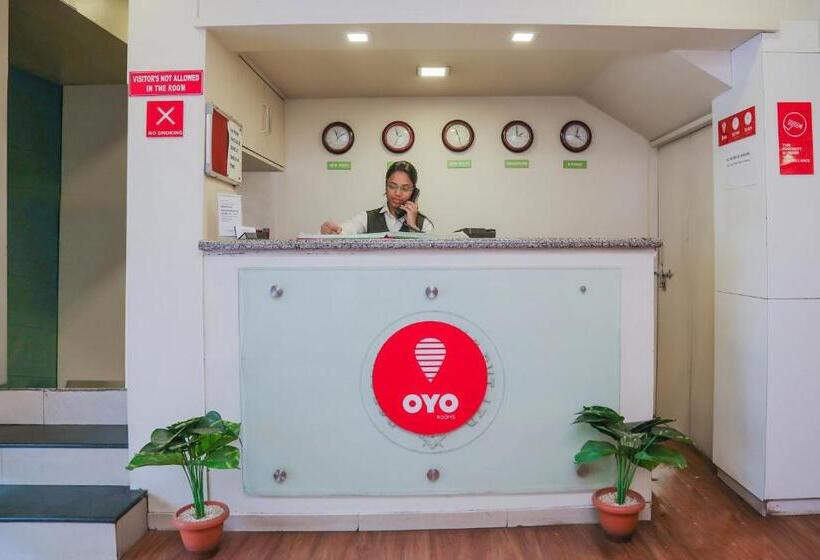 ホテル Super Collection O Pearl Near Shaniwar Wada