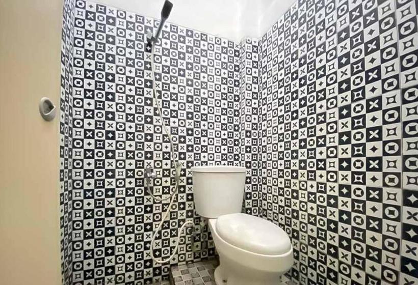 호텔 Violeta Guest House Syariah