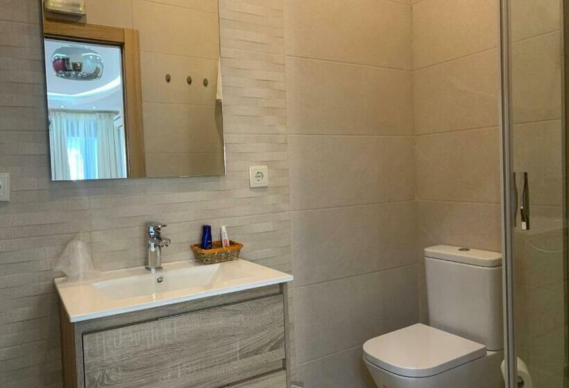 펜션 Hostal Poeta Machado