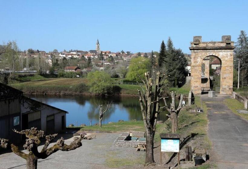 بنسيون Le Pont De Livinhac