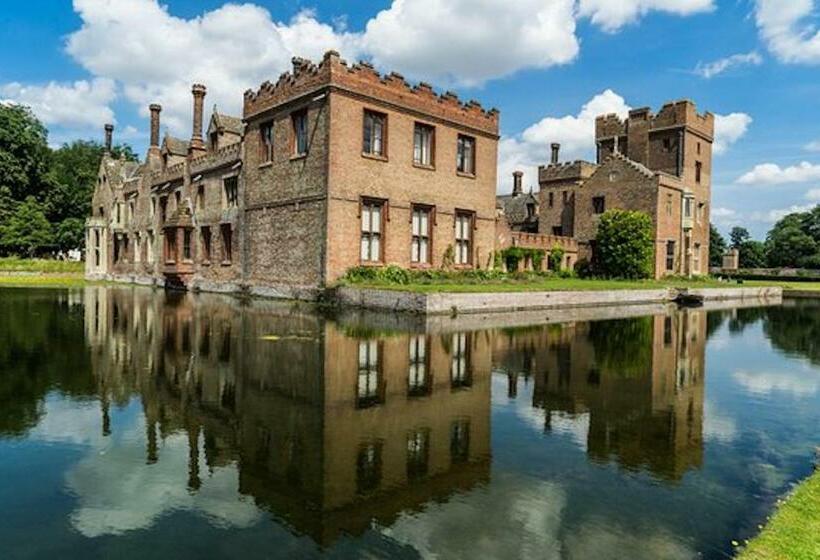 Пансион Room In House Private En Suite Room In Town, Close To Hospital