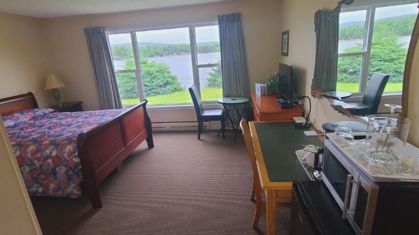 St Ann S Motel & Cottage