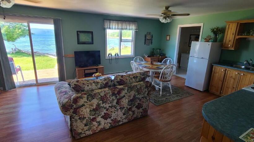 St Ann S Motel & Cottage