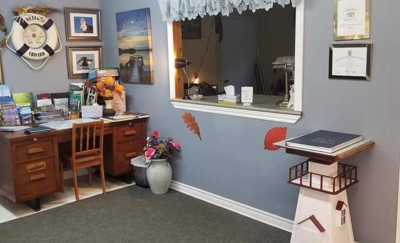 St Ann S Motel & Cottage